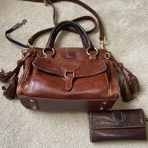 Dooney & Bourke Florentine Medium Pocket Satchel in Chestnut